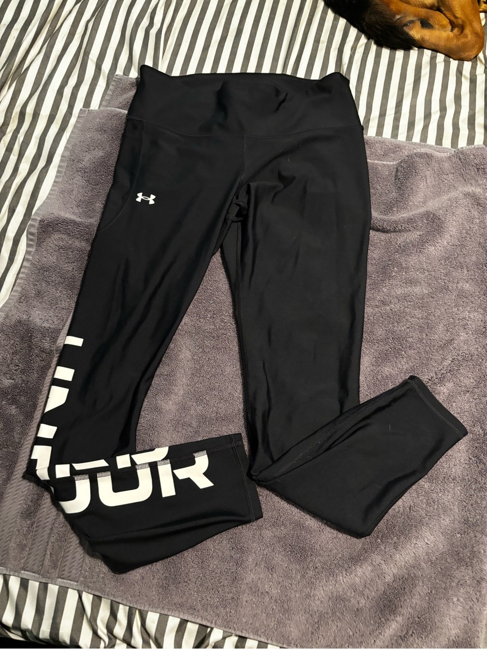Womens size L Under Armour Black Logo Leggings with White Accent